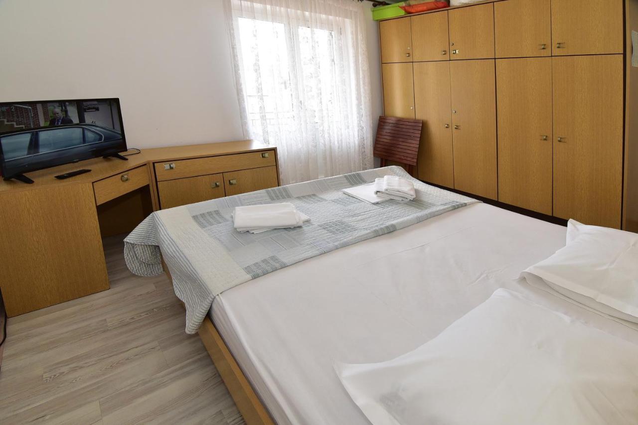 Apartments Dobrinic Makarska Eksteriør billede
